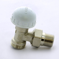 Клапан угловой термостатический 1/2" с крышкой EMMETI