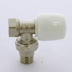 Угловой вентиль 1/2" ручной с уплотнением верхний ITAP (394)